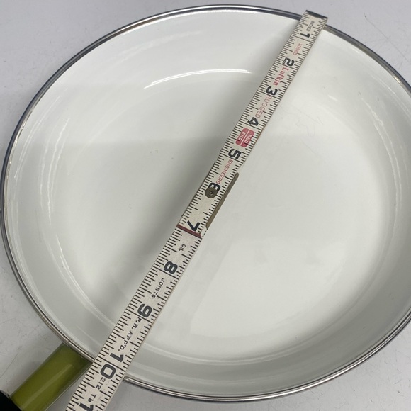 Daisy Flower Enameled Sauté Handled Pan - Picture 9 of 17